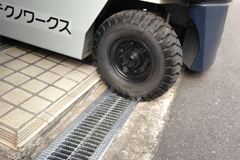 U字溝用グレーチング